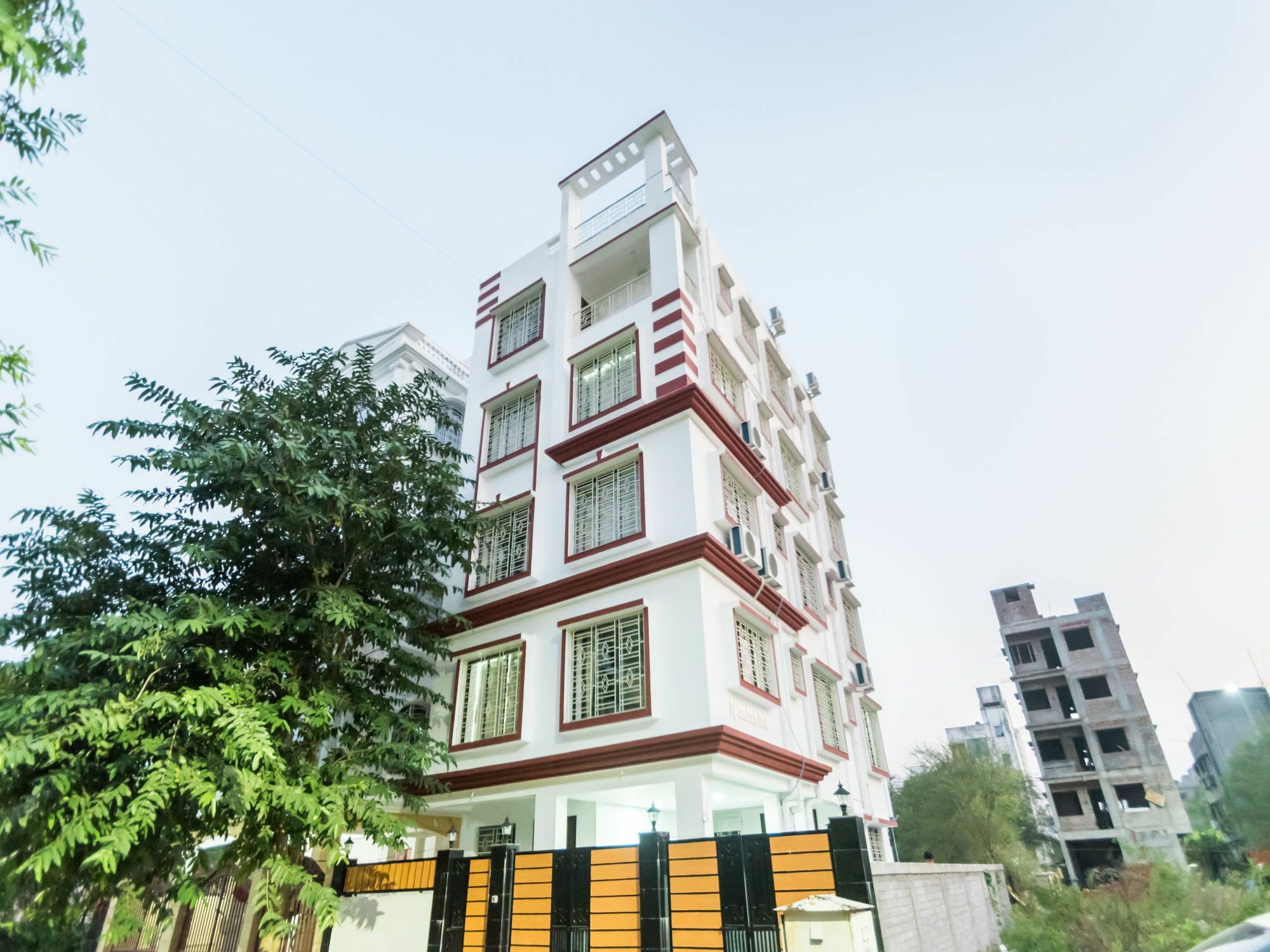 Super Hotel O New Town Near Axis Mall Formerly Spandan Inn كولكاتا المظهر الخارجي الصورة