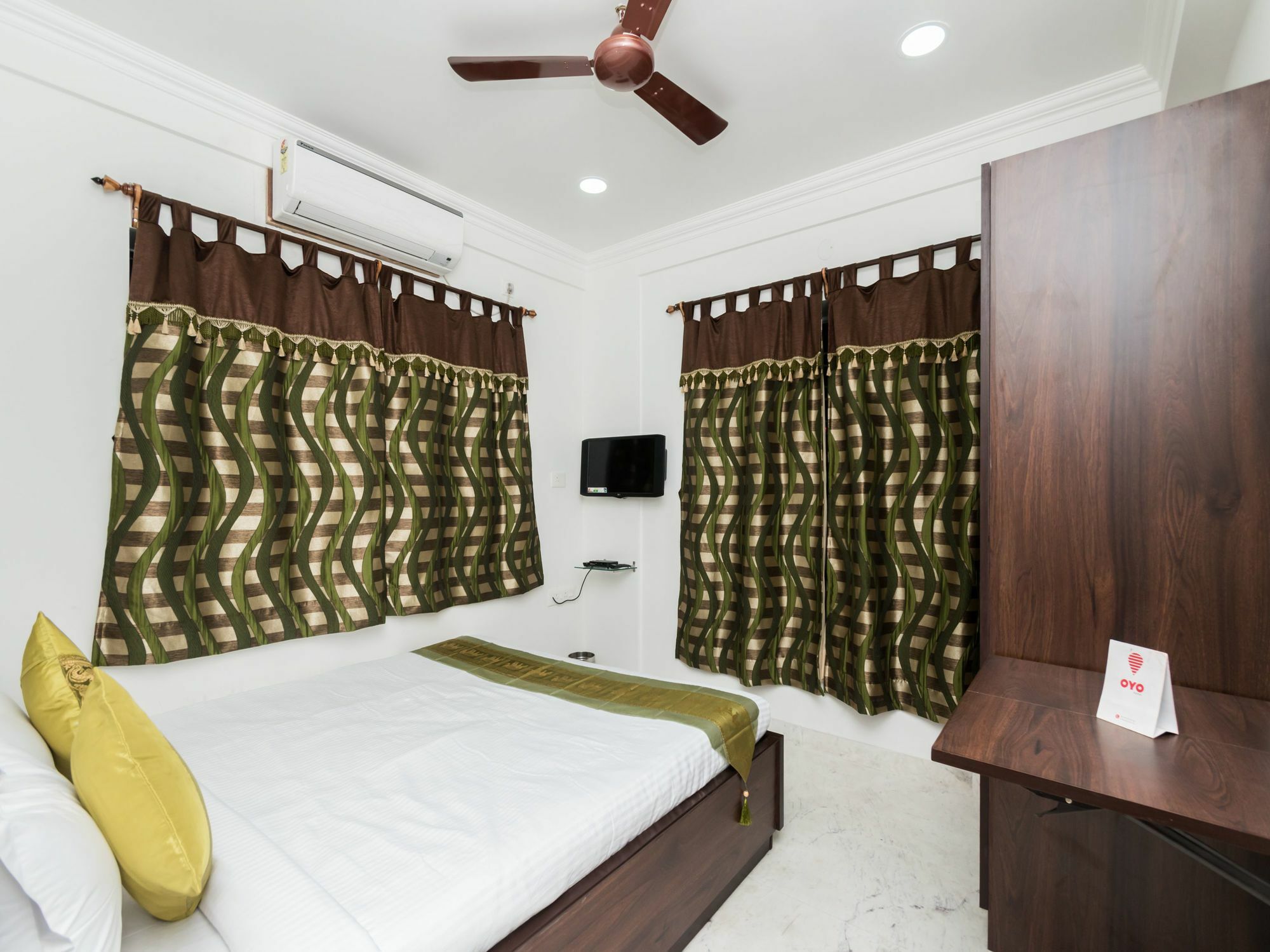 Super Hotel O New Town Near Axis Mall Formerly Spandan Inn كولكاتا المظهر الخارجي الصورة
