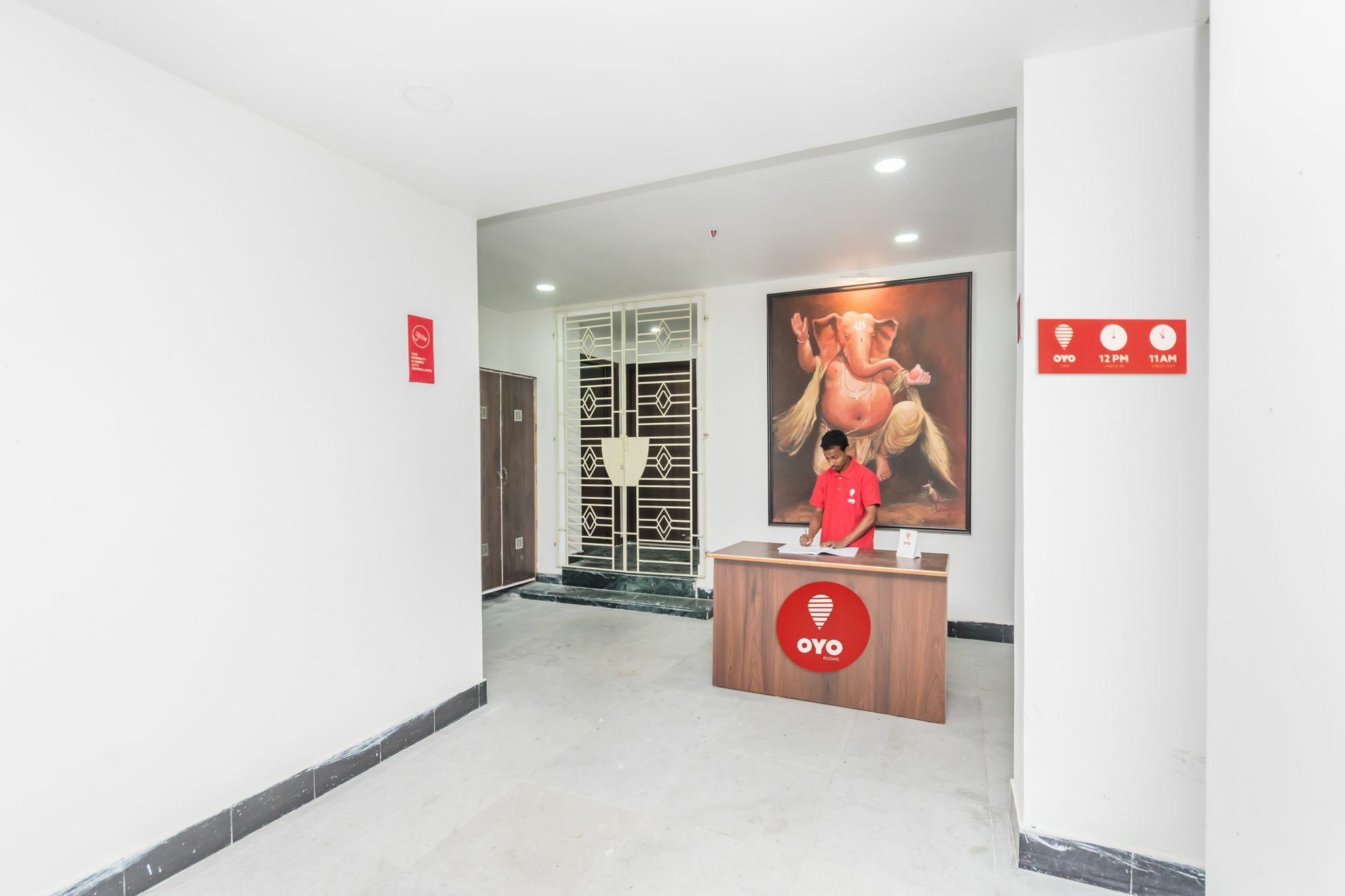 Super Hotel O New Town Near Axis Mall Formerly Spandan Inn كولكاتا المظهر الخارجي الصورة